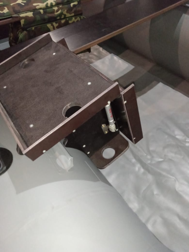 Столик в лодку (5/1)