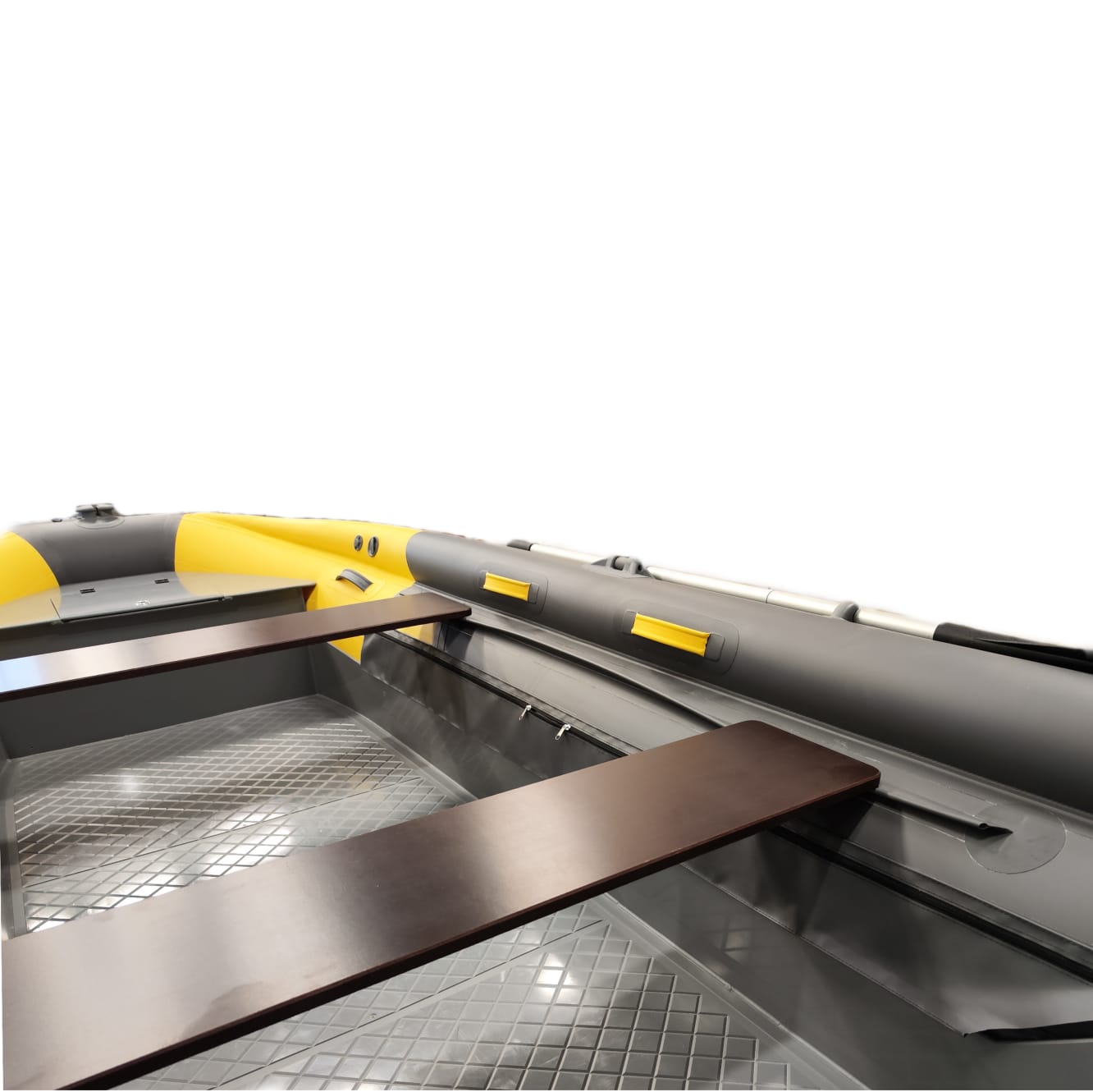 Tornado 400 с интегрированным фальшбортом