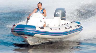 Надувная лодка ПВХ под мотор Ямаран B 450 R
