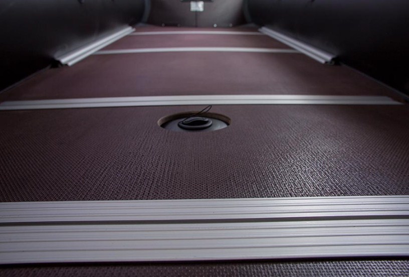 RiverBoats RB 410 Киль